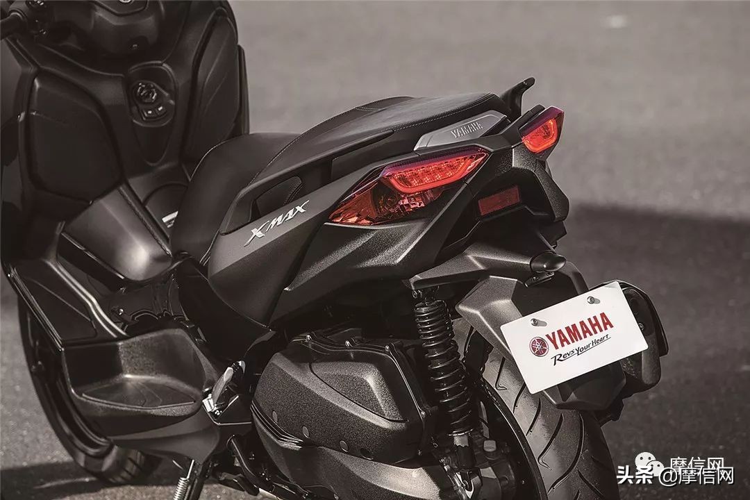 雅马哈tmax530顶配价格,雅马哈tmax530和xmax300对比