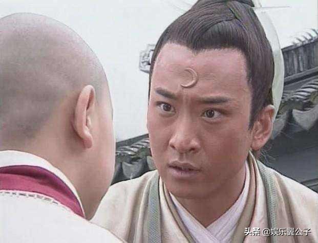 林心如谈周杰伸舌头事件,林心如周杰13年前合影旧照曝光