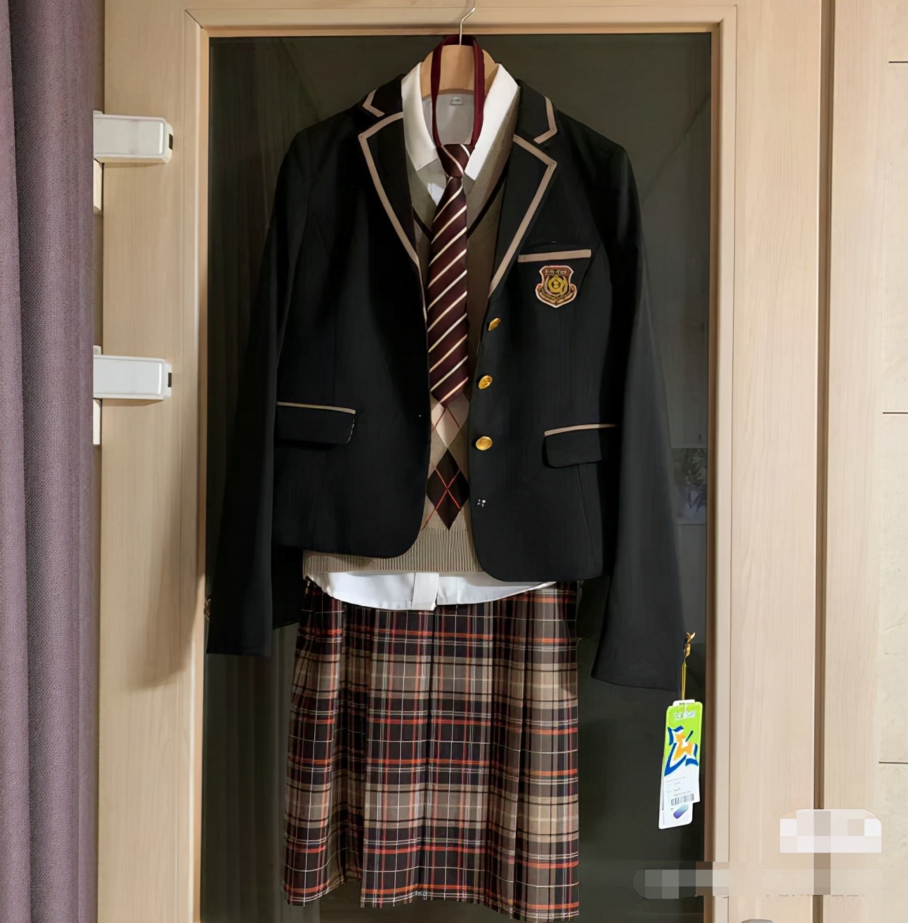 各国校服pk中国校服,台湾校服和泰国校服对比