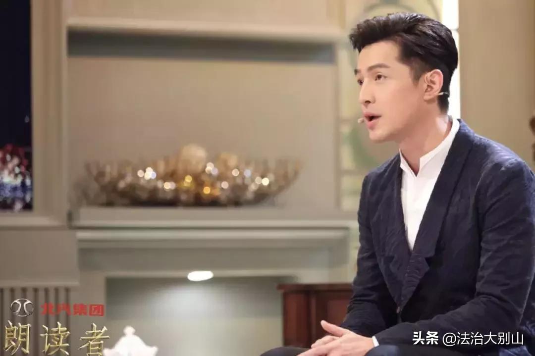 董卿朗诵眼泪完整版视频加文字,董卿说过的经典语录人生的眼泪