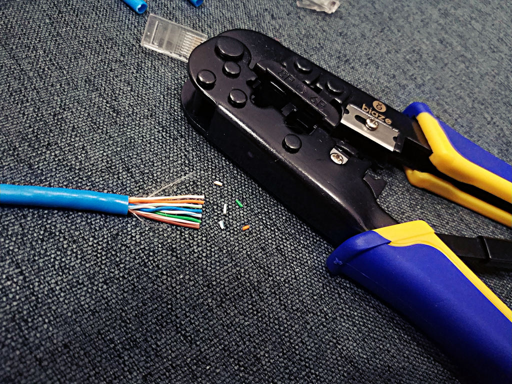 超六类网线钳与普通网线钳的区别,没有网线钳时怎样制作网线