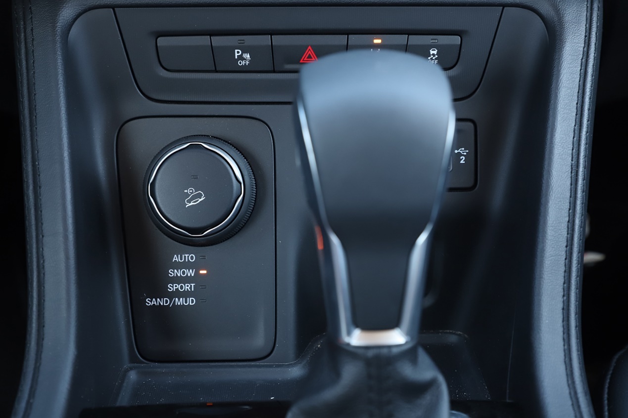 试驾jeep新款大指挥官,jeep大指挥官挑战绝望坡