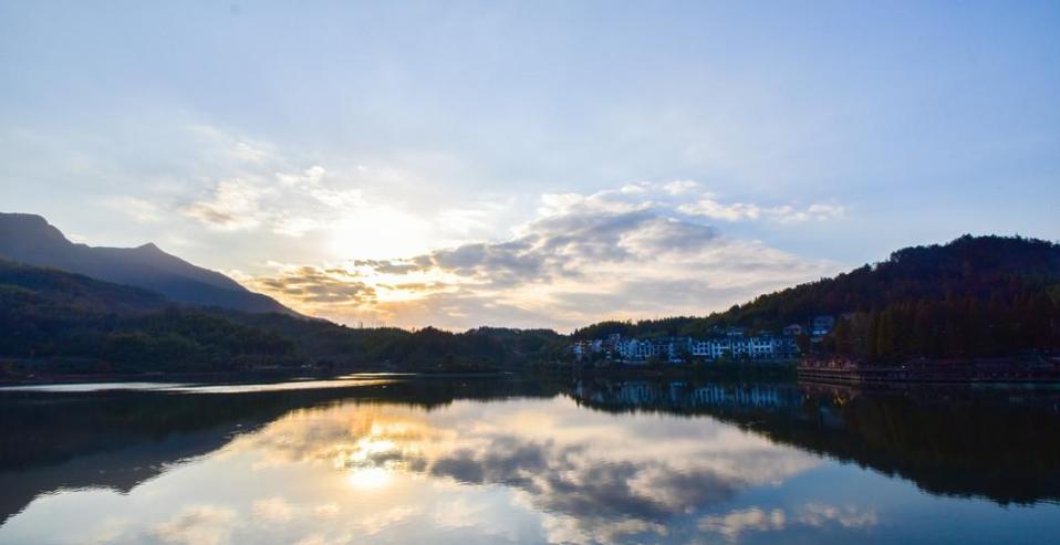 桐庐瑶琳仙境介绍,桐庐瑶琳仙境一揽芳华民宿