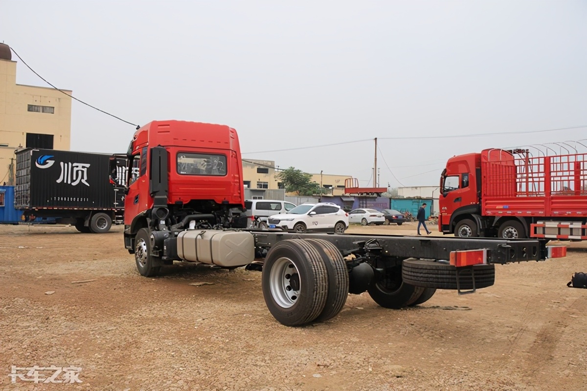 底盘高性价比高的车8万左右,底盘高价格便宜的7座车