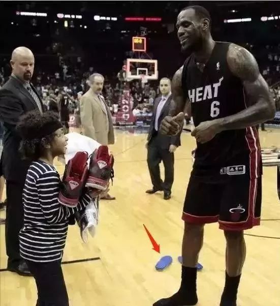 aj缓震超好的鞋,aj足弓支撑运动鞋