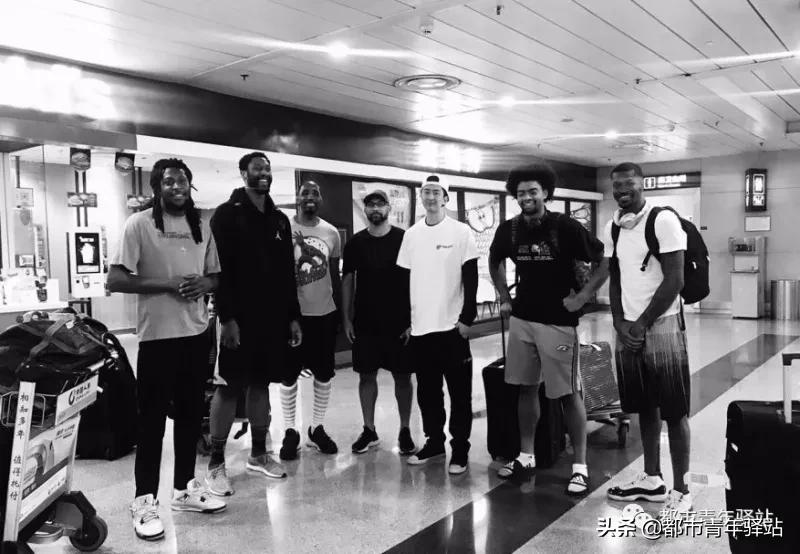 2000公里外的野球场，藏着他与篮球最深的热爱｜那些不一样的故事