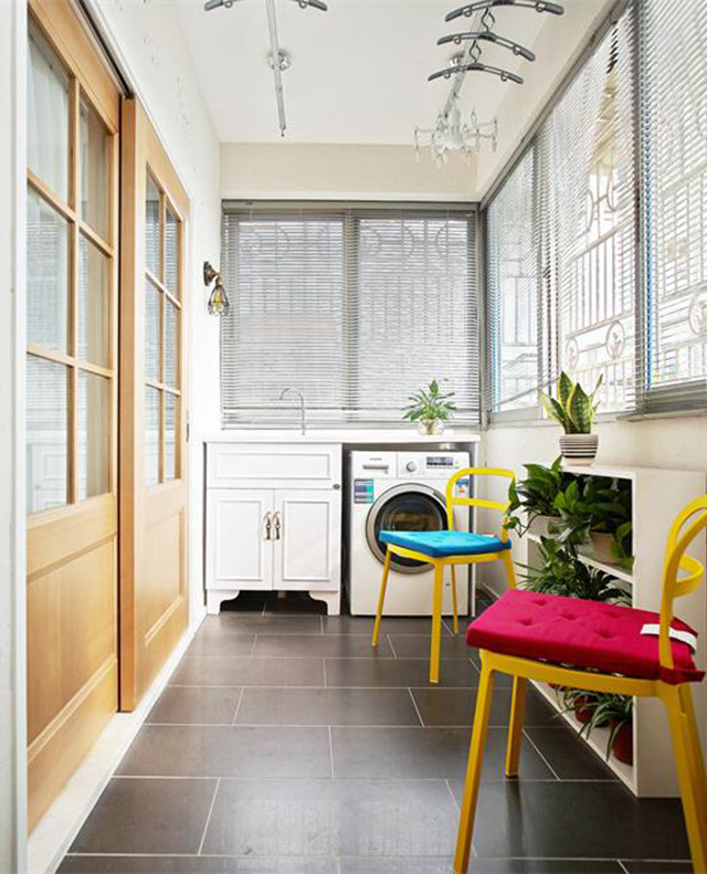 露天阳台如何改导致洗衣房,卧室阳台改洗衣房最佳方案