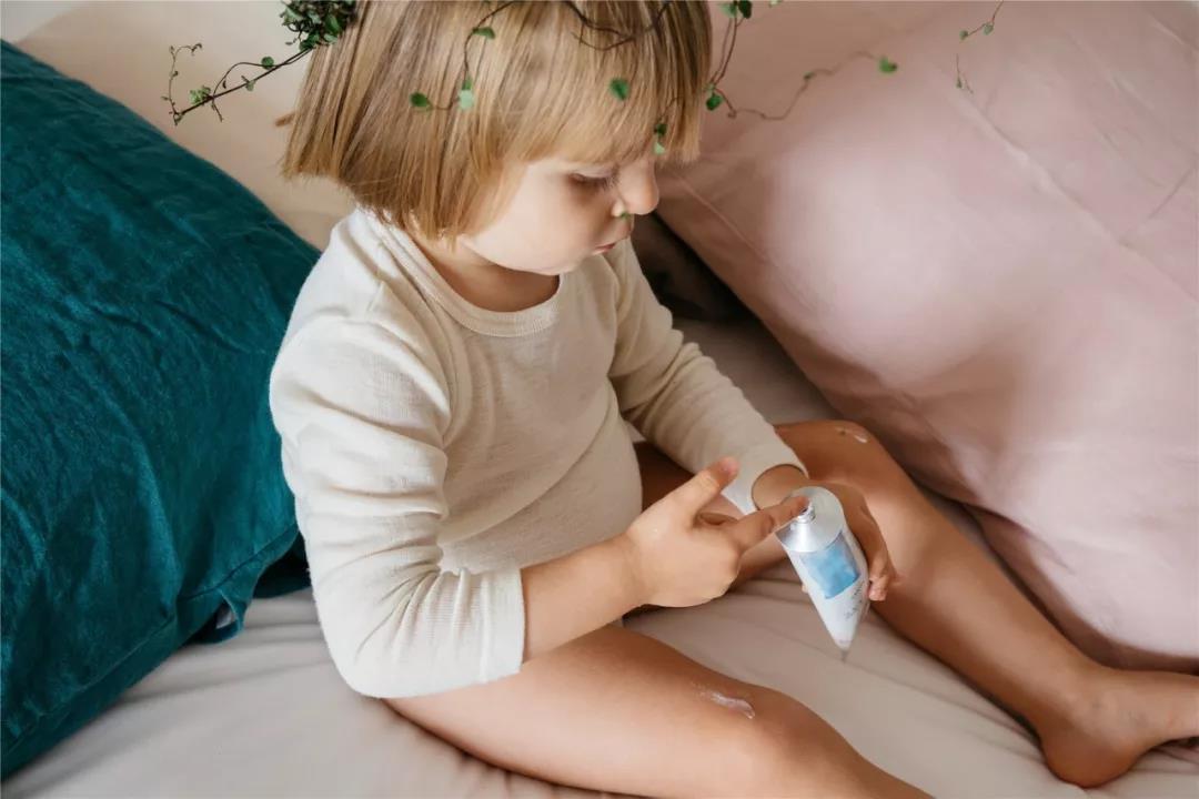 张嘉倪婴儿护肤,张嘉倪推孕期护肤品