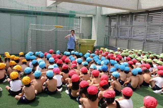 日本学校变态规定,日本学校性教育