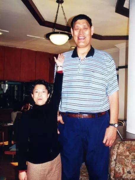 亚洲巨人穆铁柱是中国人吗,穆铁柱能进当年nba吗