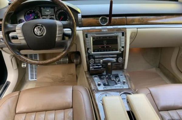 在沪打工小哥,在上海打工小伙