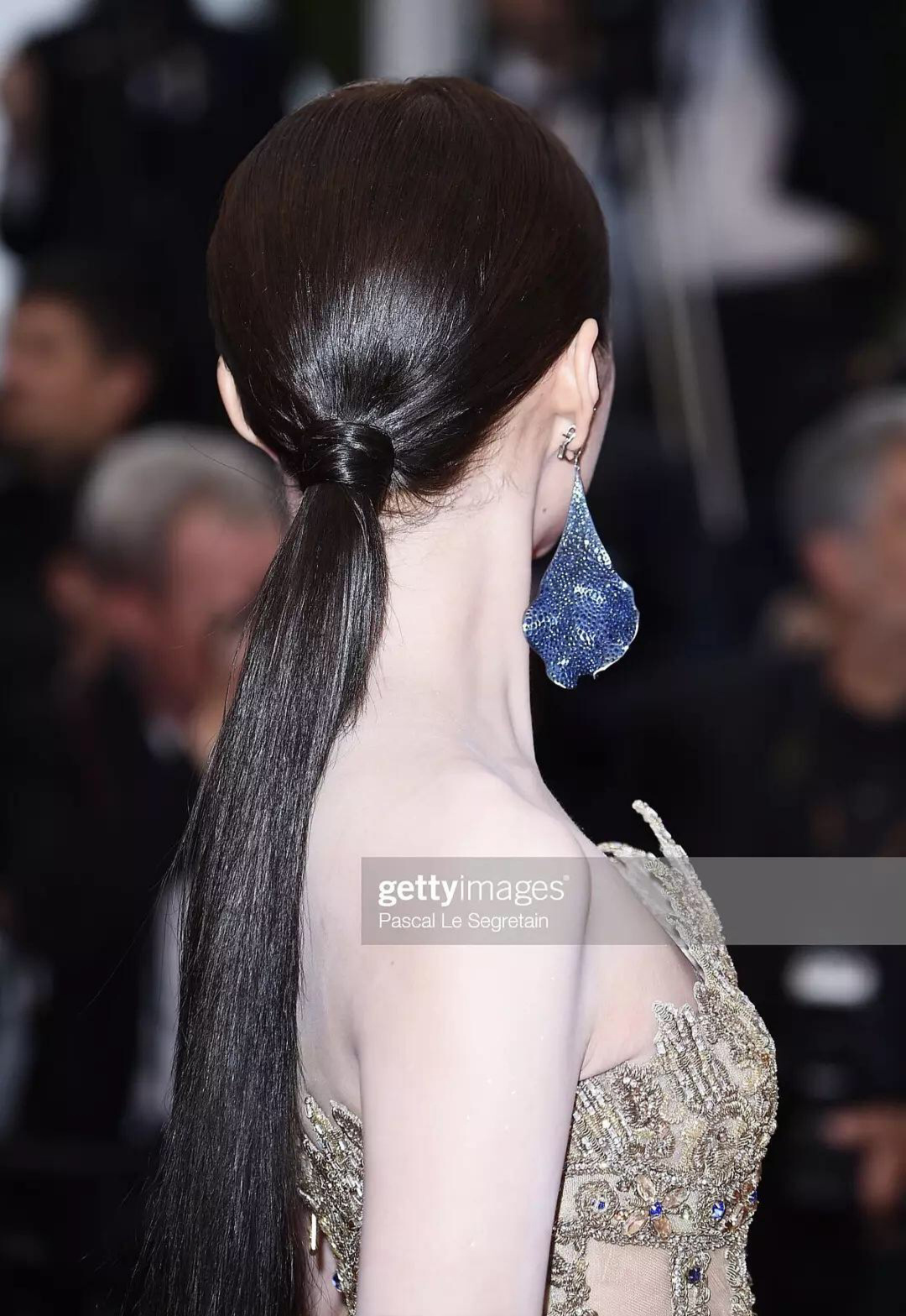 光白脸有什么用！身体白嫩闪才是斩男的终极奥义！