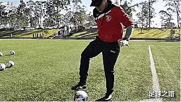 普通足球凌空抽射加弧线球,足球史上十大暴力抽射