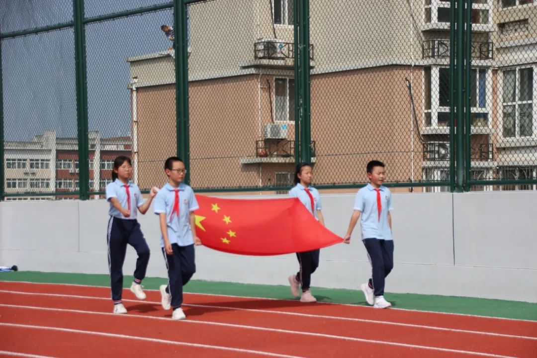 建*党**百年喜迎国庆节——西安经开第二小学队列队形广播*比操**赛