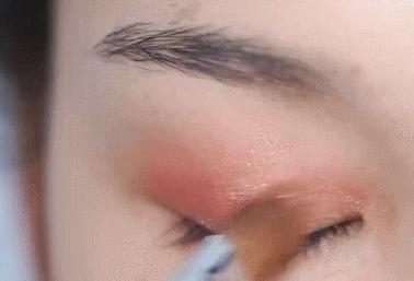四色眼影盘怎么画眼影,新手眼影怎么画真的简单又好看