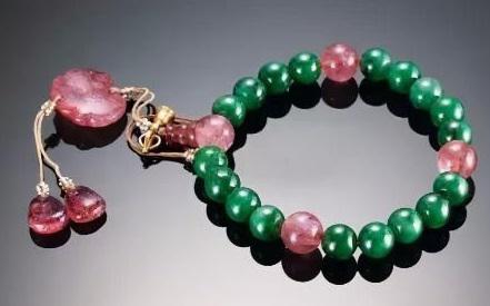 清代翡翠十八子图片,清代翡翠十八子