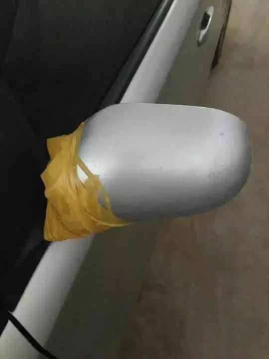 修马路不灌水泥，美国人直接用胶布，这是什么“智障”操作？