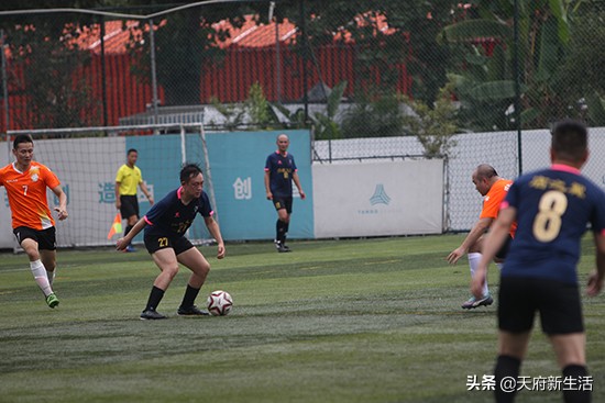 成都草根联赛中国足球,成都业余足球联赛比赛直播