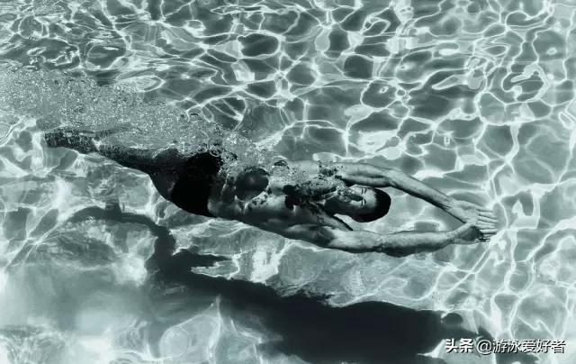 从零开始学潜水最好的方法,学潜水的方法和技巧