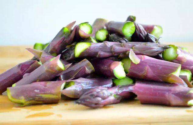 白芦笋好或是青芦笋好,紫芦笋绿芦笋白芦笋