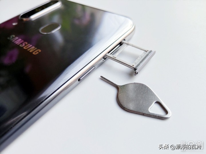 三星galaxya8s,三星galaxya8s评测