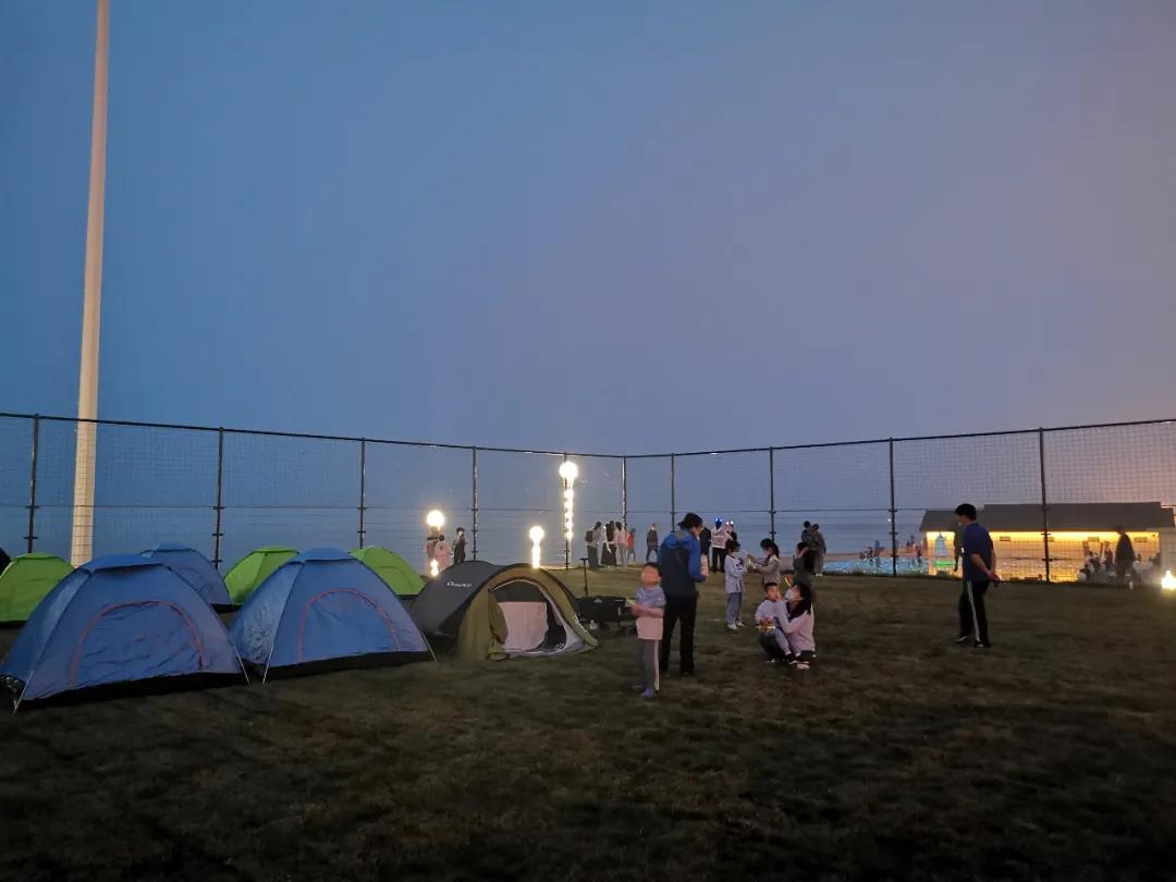 沙滩露营音乐会,阳光沙滩露营音乐会