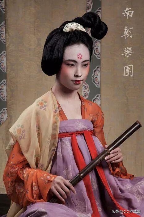 盘点各个年代的汉服,最正宗的汉服是什么样子的