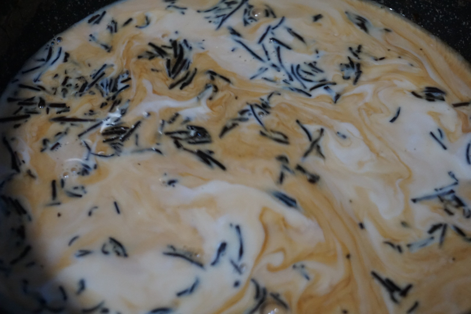 在家的日子最想喝奶茶了，教你10分钟自己做出焦糖奶茶，简单好喝