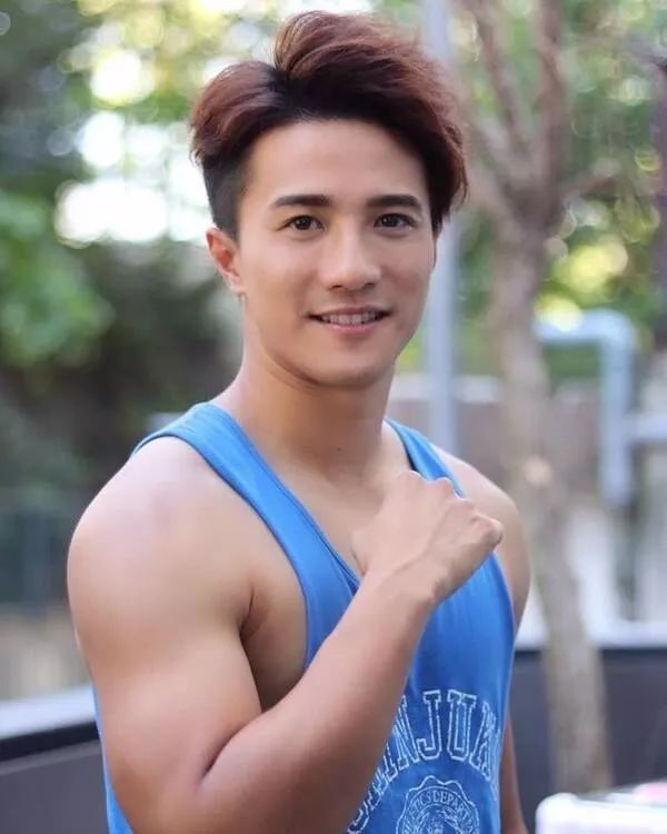 TVB电视城外墙被喷「欠债还钱」31岁小鲜肉疑似陷入欠债风波