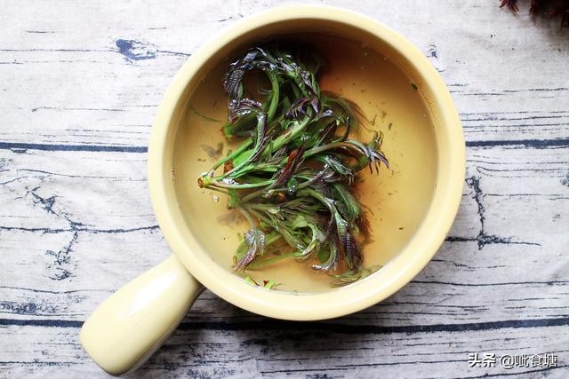 香椿炒鸡蛋正确做法先别焦急下锅,香椿炒鸡蛋简单易学你会了吗