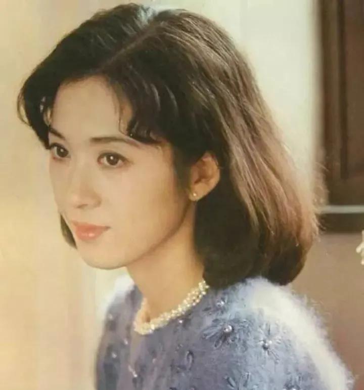 酒井法子在日本现状,酒井法子近期大头照