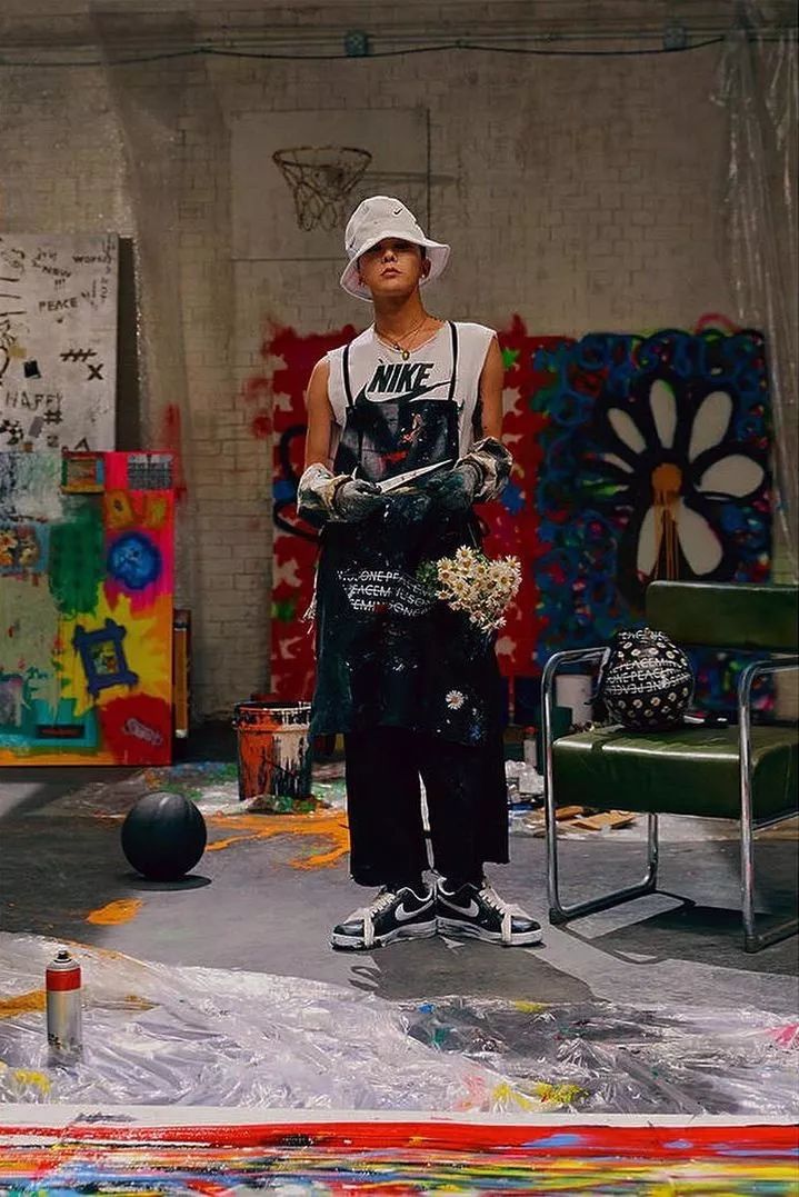 亚洲最带货的男人回归时尚圈，一双鞋炒到上万元