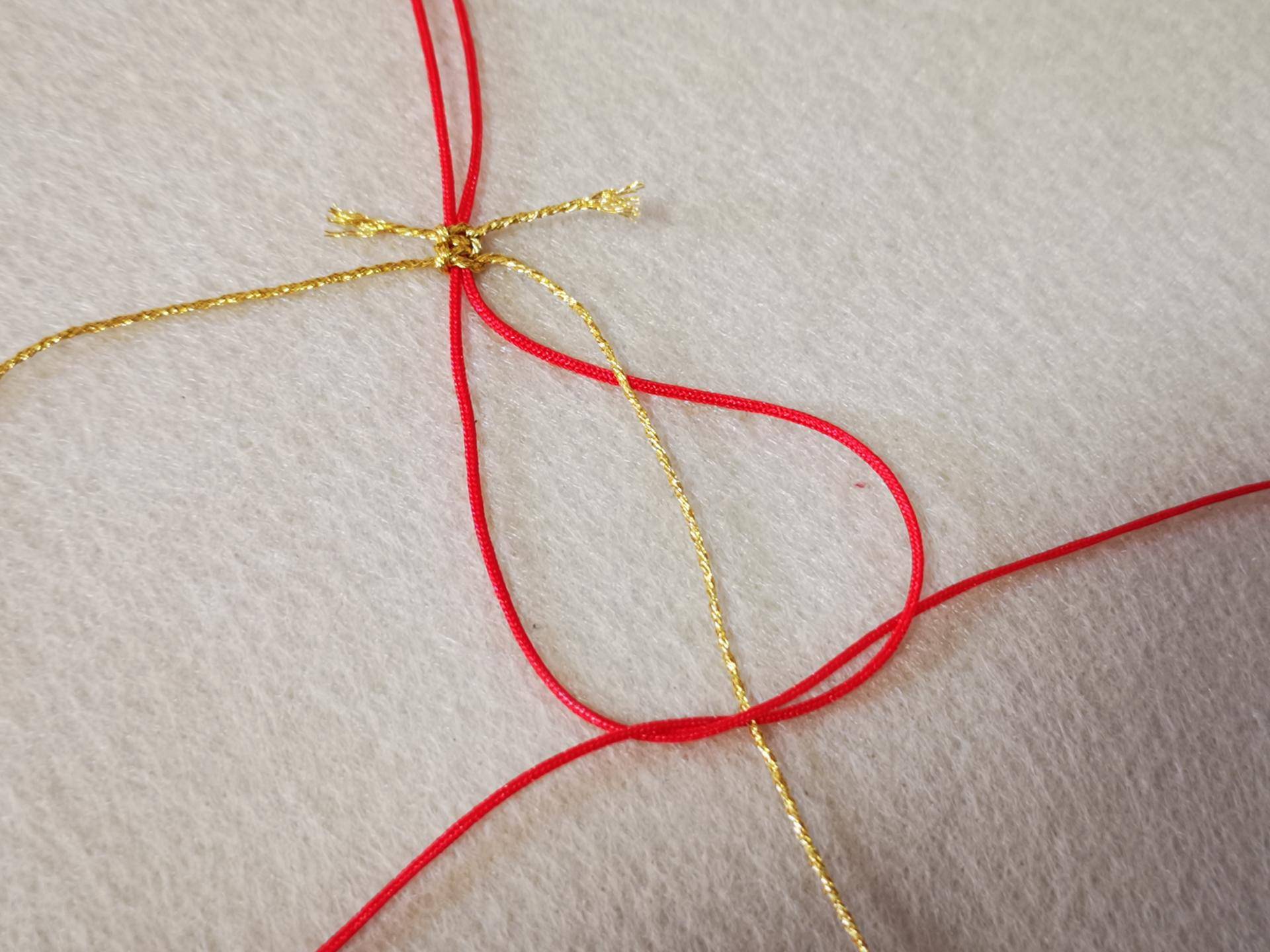 十字结编织手链图解,双向平结的编织手链需要多长的线