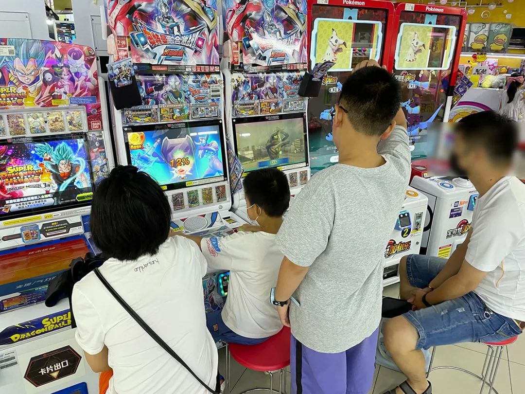 熊孩子买奥特曼卡片的新闻,奥特曼卡片3000元