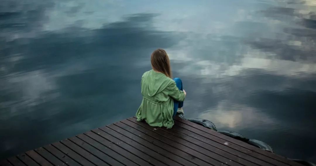 北大女生自杀事件：这场极致的冥王星操纵，只钩住了2件事