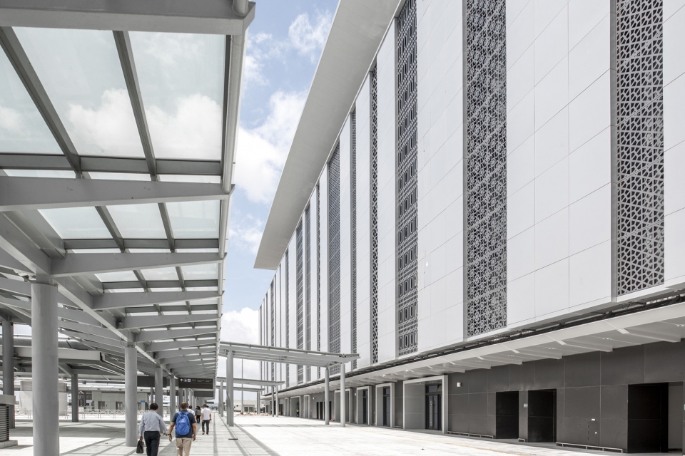 港珠澳大桥人工岛遇见大桥观景台,港珠澳大桥人工岛口岸过澳门攻略