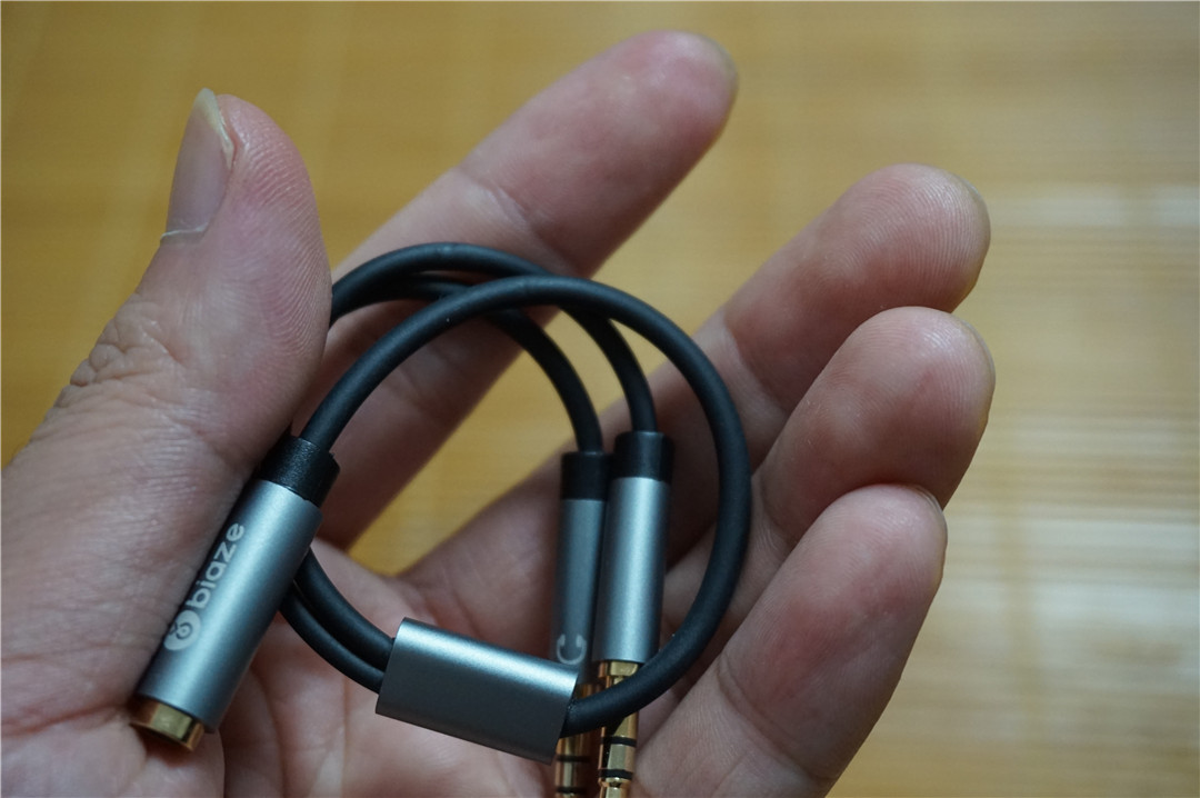 华为手机耳机与小米手机耳机,小米手机耳机和华为耳机