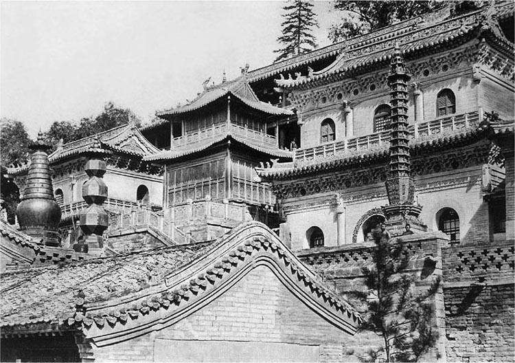 十大名胜古迹山西五台山,山西五台山风景秀丽建筑精巧