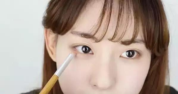 美妆教程简单自然妆容,美妆步骤教程