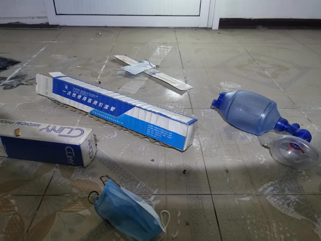 废弃厂房里的“卖肾”交易：买肾人花55万，卖肾人得4.5万！