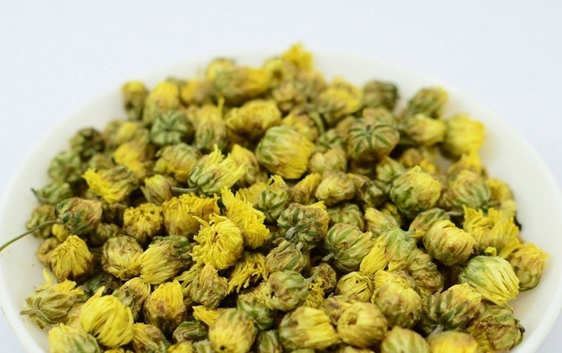 菊花被硫磺熏怎么辨别,怎么鉴别菊花硫磺熏过