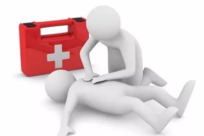 人手必备急救常识之心肺复苏术,急救技术心肺复苏术操作教学视频