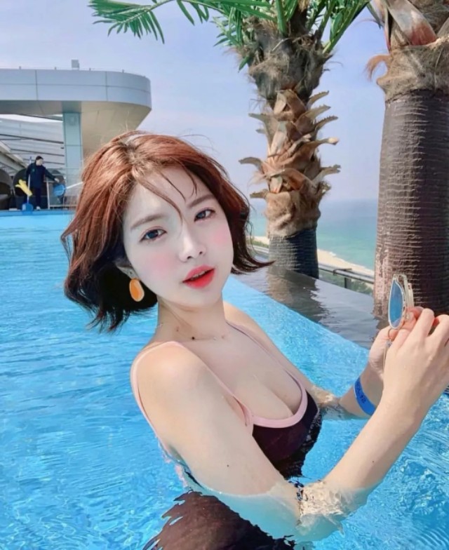 适合微胖女生的短发发型多种多样,适合微胖女生的短发发型