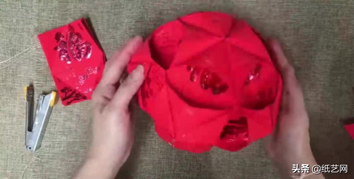 新年灯笼怎么做又简单又好玩,用红包做元宵节灯笼教程