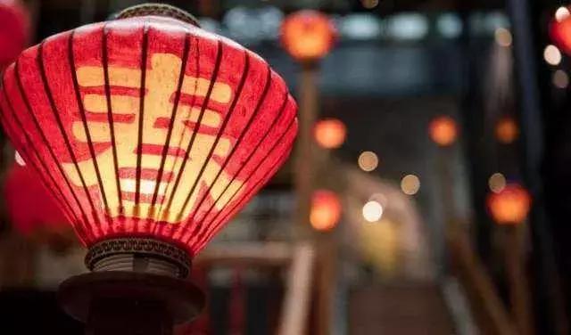 传统说法桃木剑辟邪有何渊源,桃木剑的驱邪用法