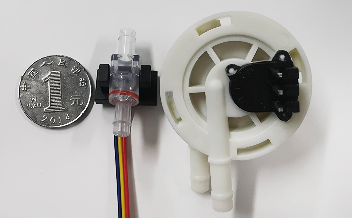 洗地机水位检测方案的介绍,洗地机的清洁度检测