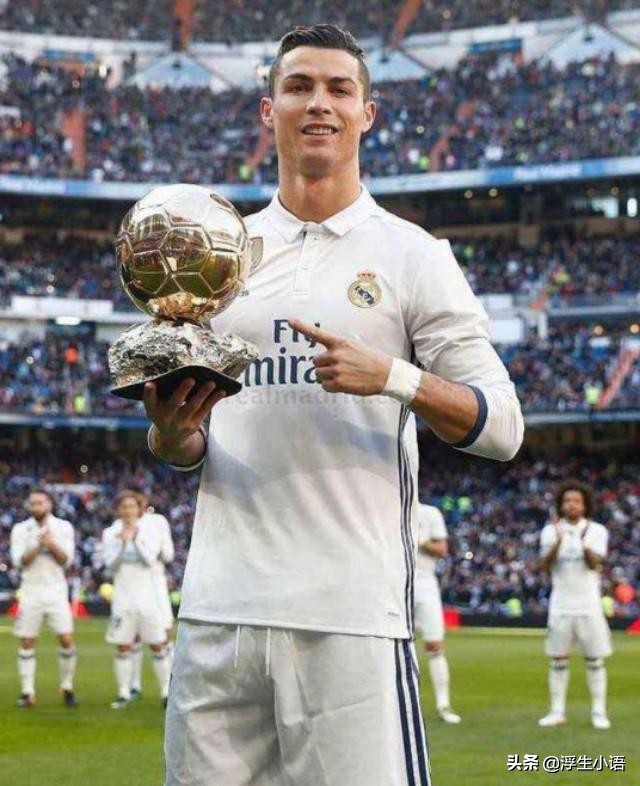 人生若只如初见！青春岁月里，C罗曾遇到伊莲娜