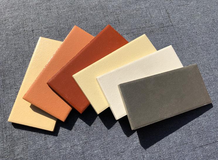 全抛釉瓷砖和抛光砖哪种好些,全抛釉砖和通体砖哪个好视频