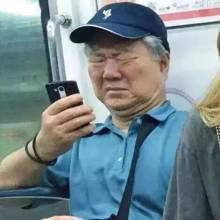 优衣库大人试穿童装,成年人试穿优衣库童装引热议