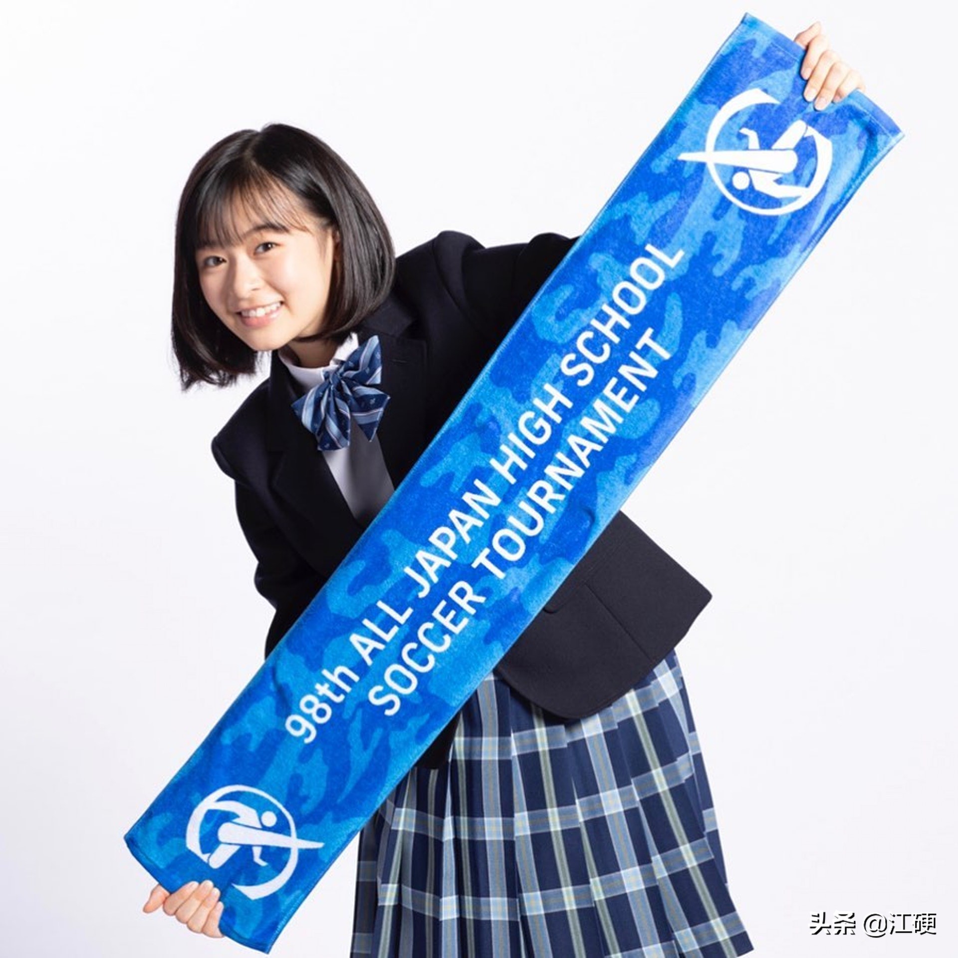 人气*优女**当选日本高中足球赛应援经理，她的声音你可能听过